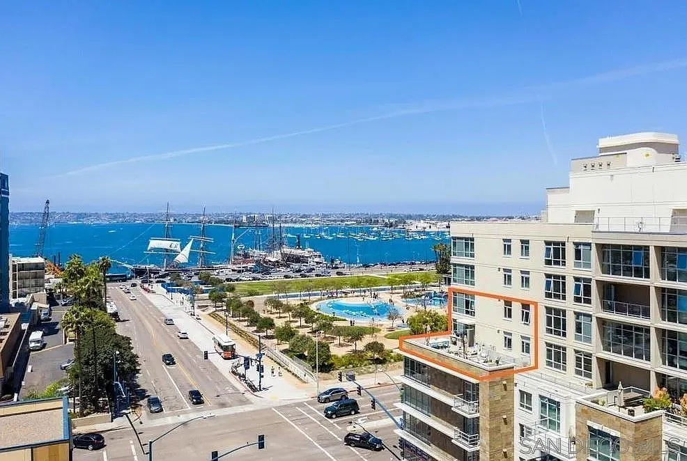 2 bed, 1.5 bath, 1299 sqft, $8,995 — Photo 1