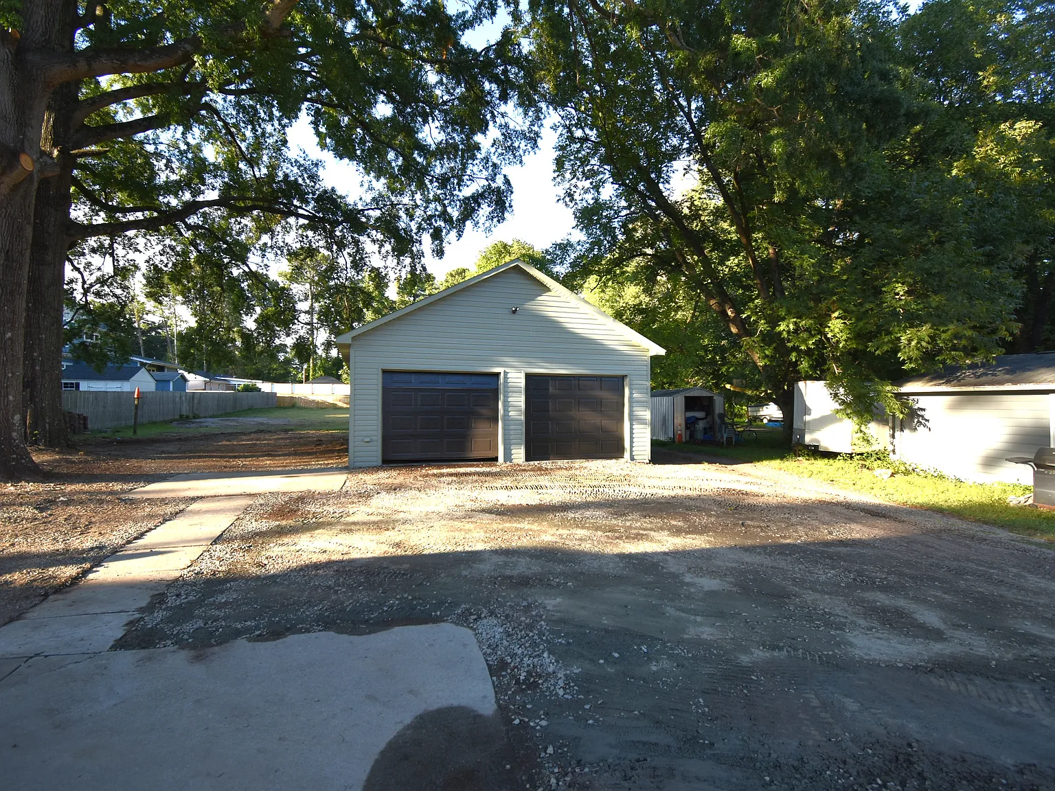 4 bed, 1800 sqft, $2,195 — Photo 3