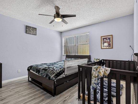 4th image of 1055 NW 18th Avenue