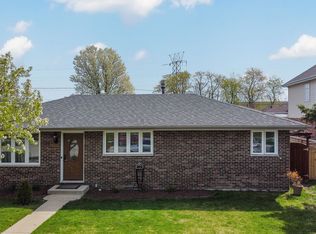 7627 Lawler Ave, Burbank, IL 60459