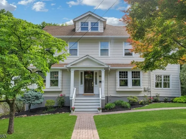 89 Beechwood Rd, Summit City, NJ 07901