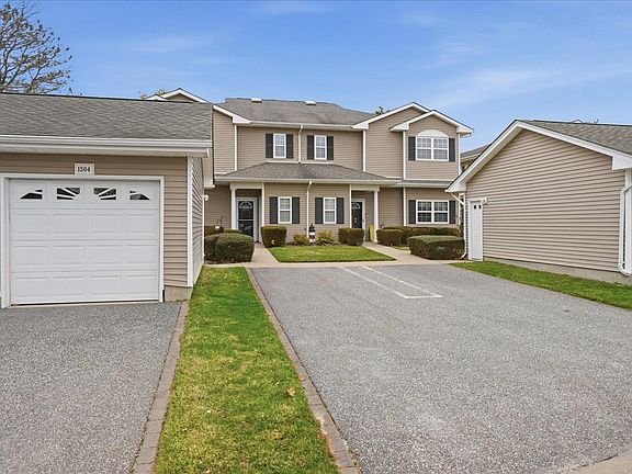 2nd image of 1504 Aerie Way #1504