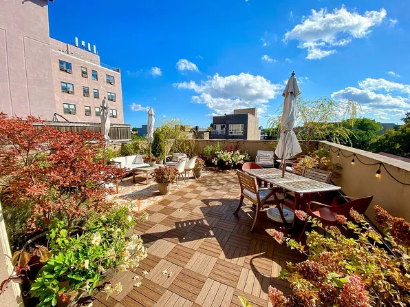 366 Gates Ave #4A, Brooklyn, NY 11216