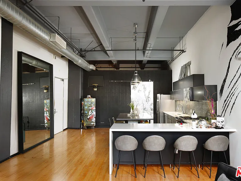 1850 Industrial St #215 — Photo 3