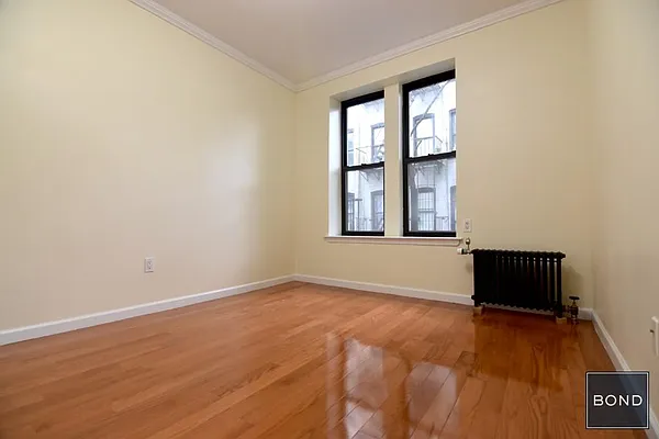 Rented by Bond New York | media 11