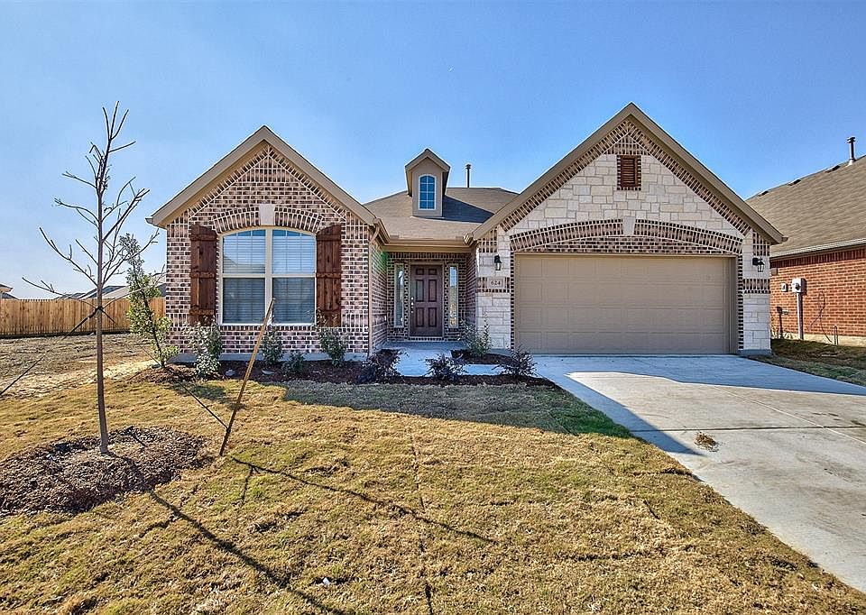 1st image of 624 Fossil Creek Dr