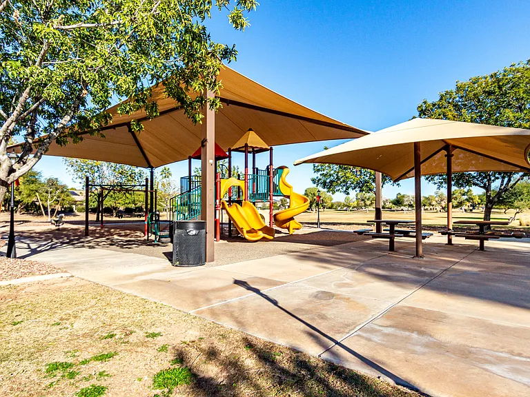19589 N Portarosa Ct — Photo 40