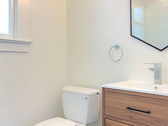 4th image of 1878 Market St APT 108