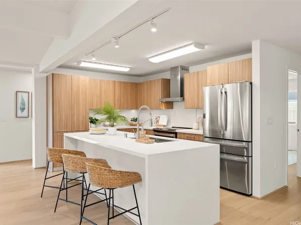 1126 Lunaai St, Kailua, HI 96734