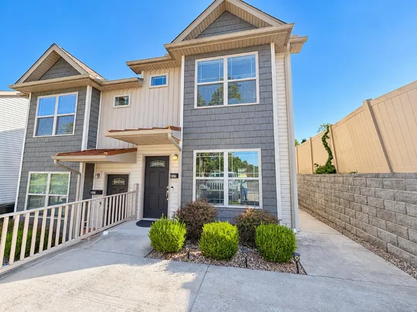 829 Riverview Ln, Fairmont, WV 26554