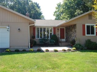 16 Maiden Ln, Bristol, CT 06010