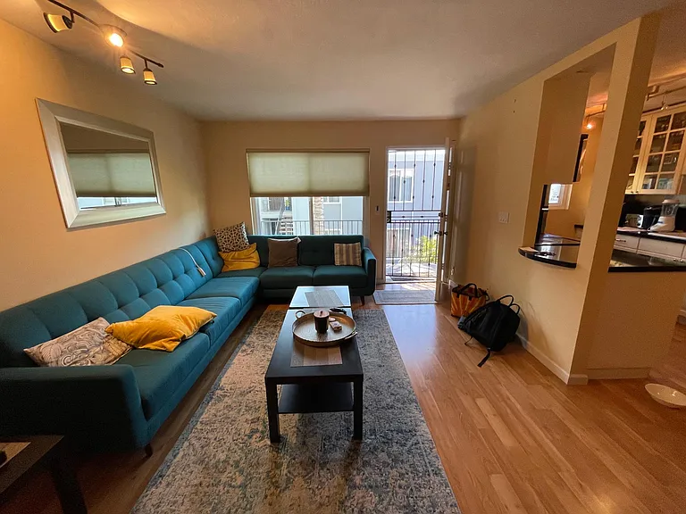 4750 Noyes St #210 — Photo 1