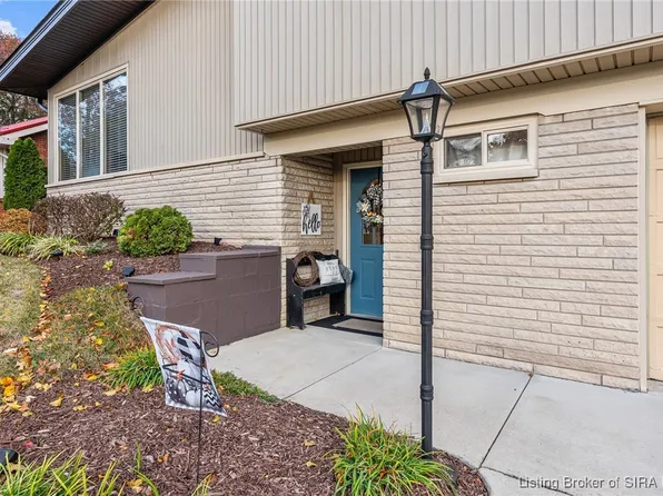 2424 Stover Drive, New Albany, IN 47150