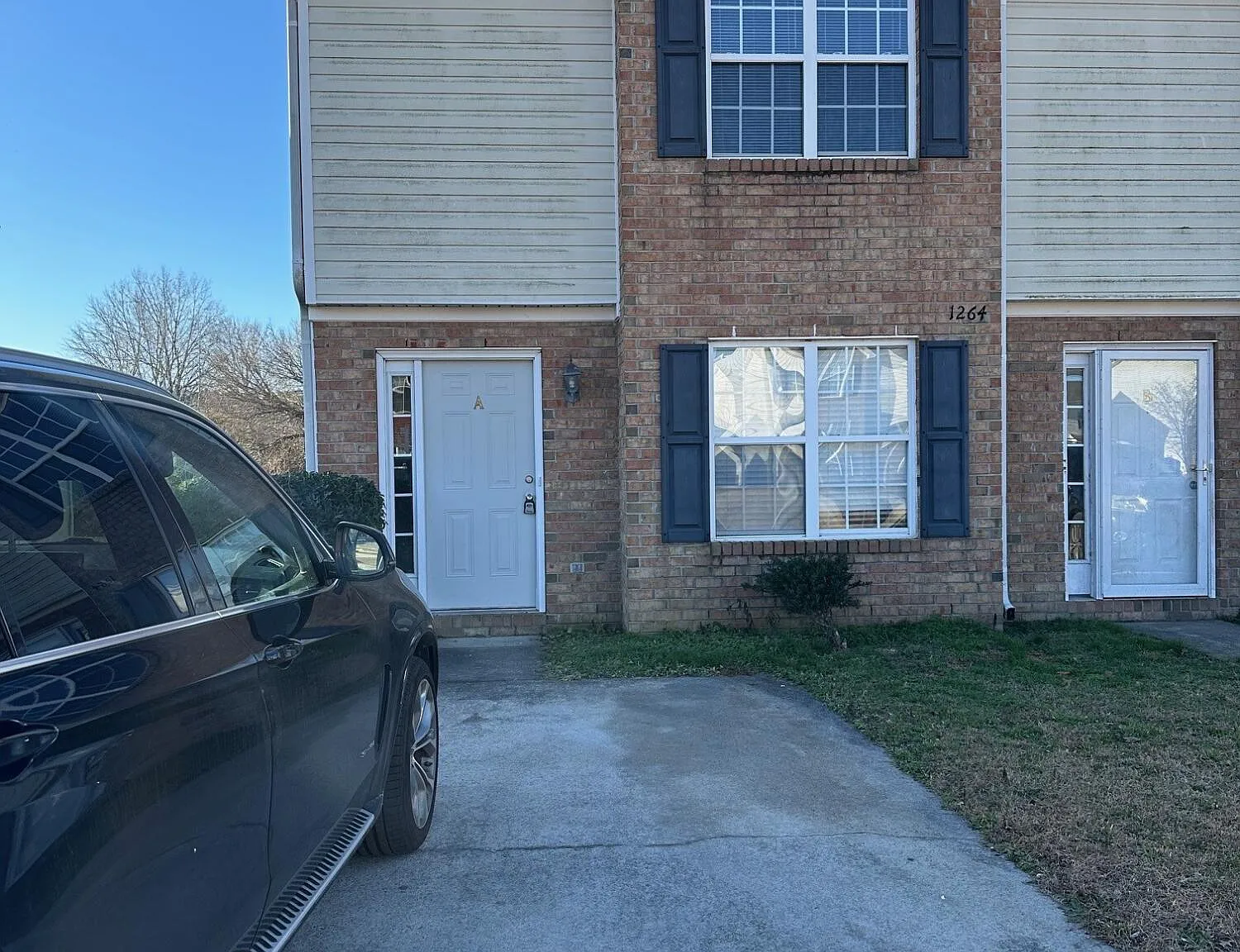 2 bed, 2.5 bath, 1224 sqft, $1,050 — Photo 1