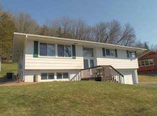 3165 Cliffside Dr, La Crosse, WI 54601