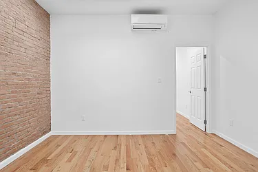 Rented by Safdie Realty Group