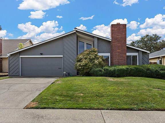 3rd image of 7171 Woodmore Oaks Dr