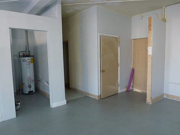 4th image of 1541 E Bayview Blvd