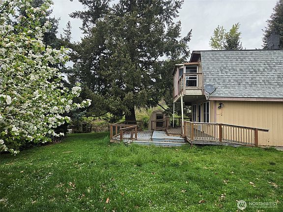 2nd image of 16412 115th Lane SE