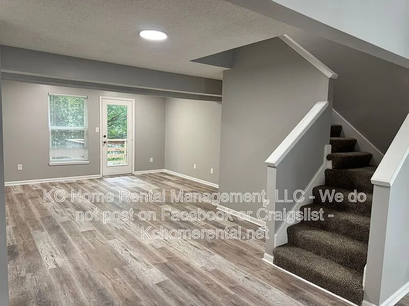 3 bed, 2.0 bath, $1,395 — Photo 4