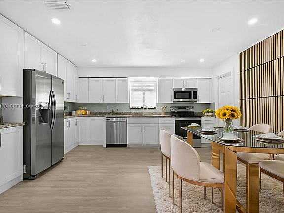 4th image of 7501 Raleigh St