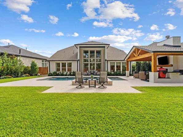 145 Sweeping Valley Dr, Montgomery, TX 77316