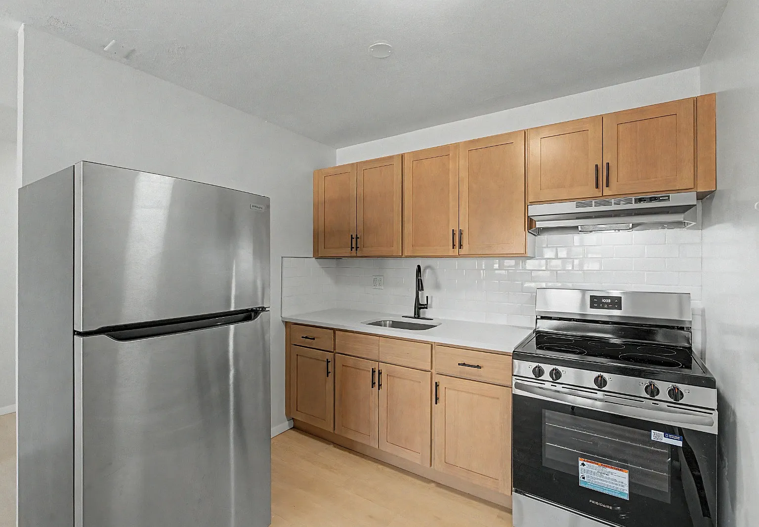 1 bed, $1,695 — Photo 2