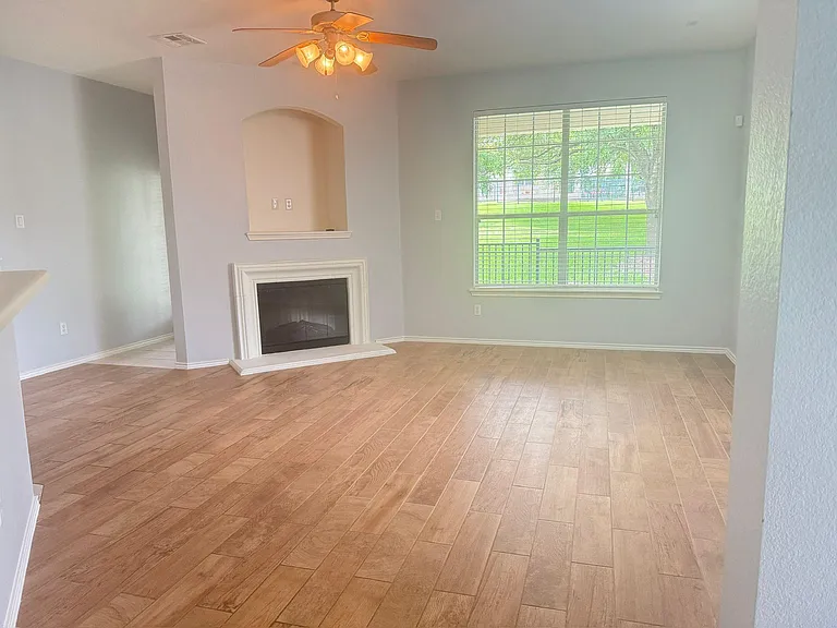 1900 Scofield Ridge Pkwy #2103 — Photo 5