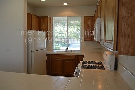 3rd image of 230 Pelican Bay Cir