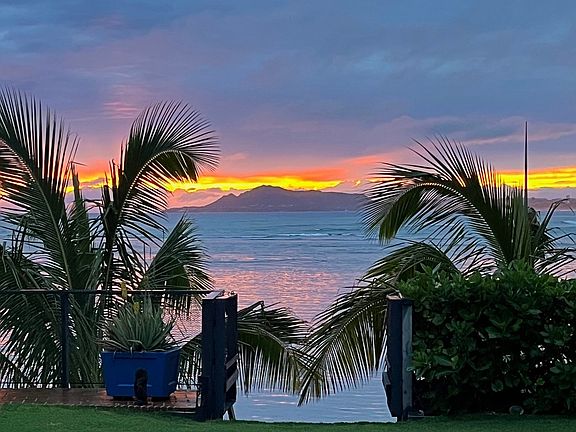 3rd image of 469 Portlock Rd