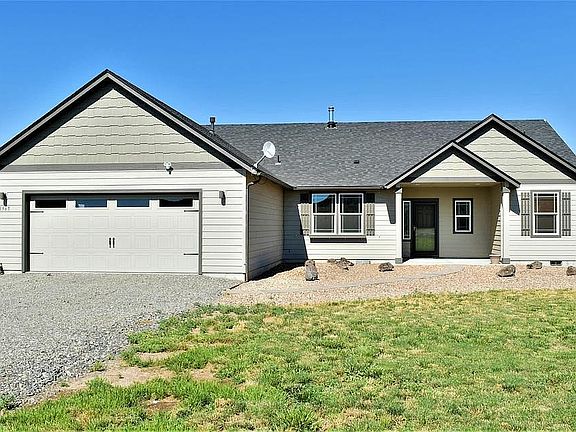 3rd image of 8965 NW Elizabeth Way