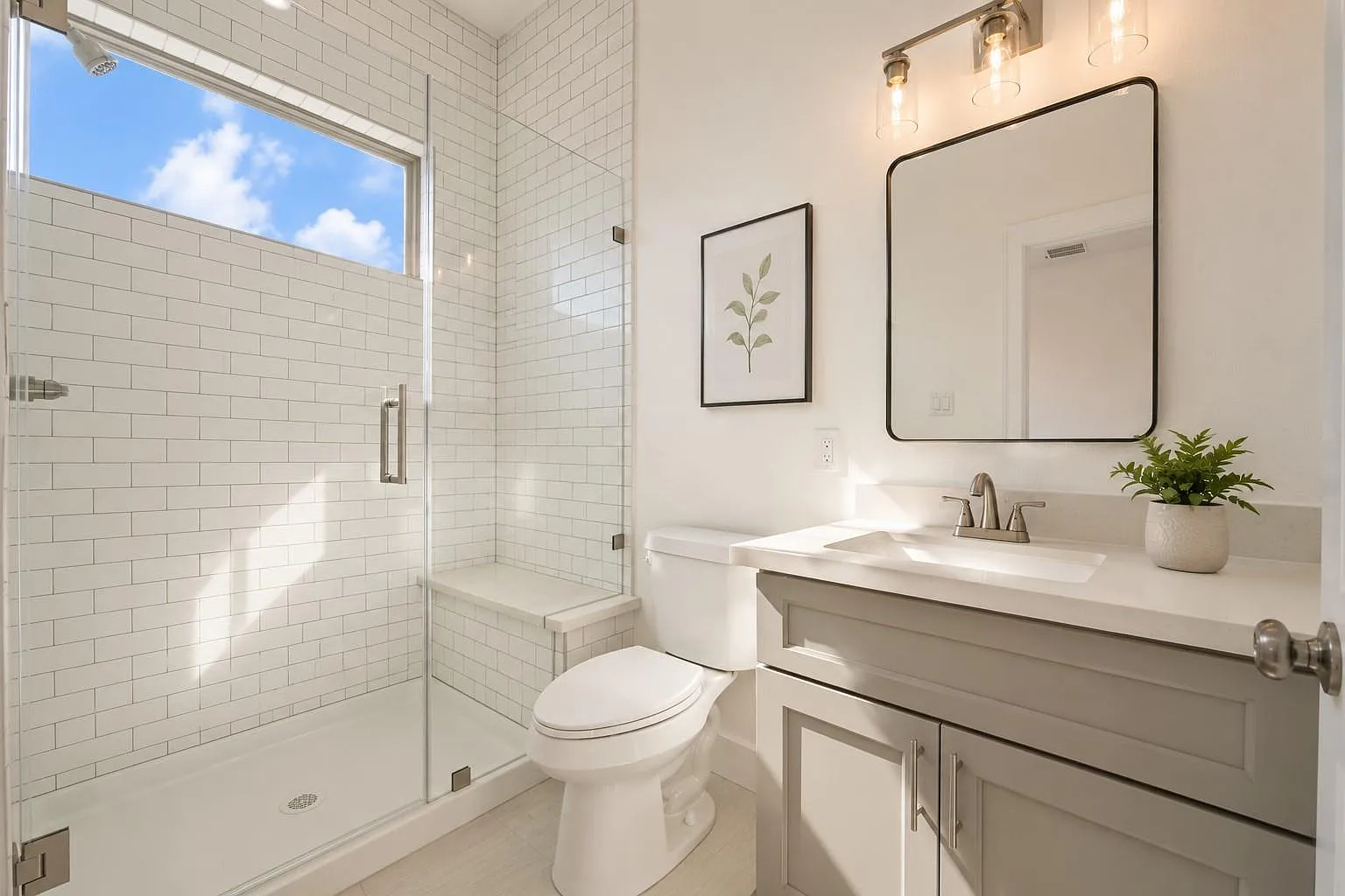 3 bed, 2.0 bath, 1125 sqft, $2,199 — Photo 4