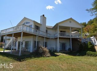 600 Lakeview Ln, Hiawassee, GA 30546