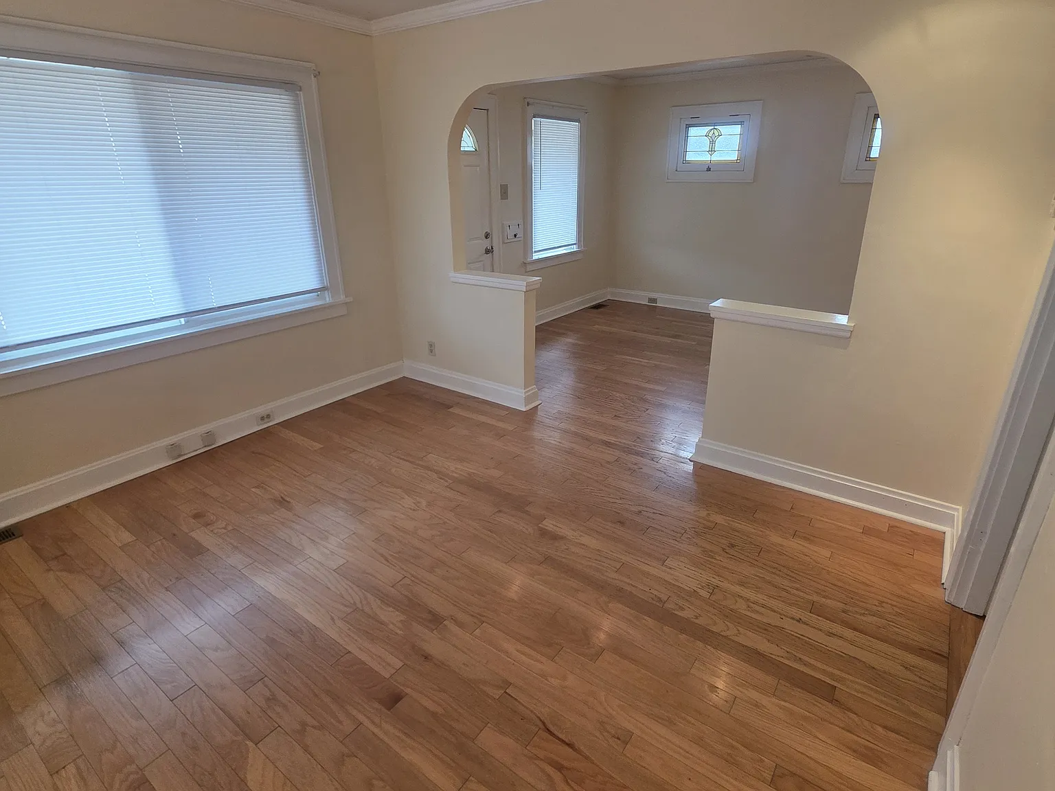 1 bed, 850 sqft, $1,600 — Photo 2