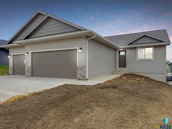 6809 W Viola Ct, Sioux Falls, SD 57107