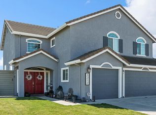 3212 Sutton Dr, Riverbank, CA 95367