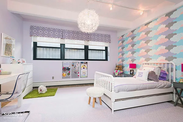 Sold by Sotheby's International Realty | media 7