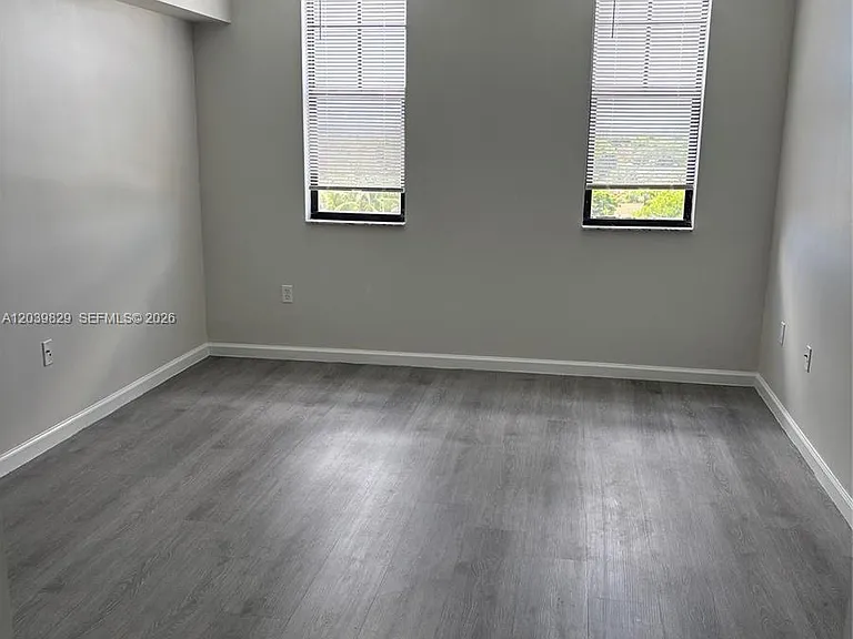1919 Van Buren St #707A — Photo 8