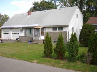 11 Bogardus Rd, Albany, NY 12208