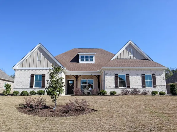 201 Charleston Mills Dr, Midland City, AL 36350