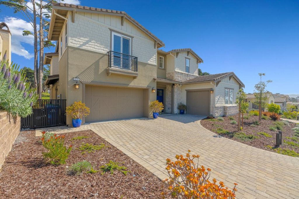 1838 Links Drive 2
