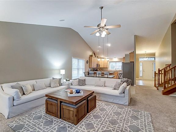 3rd image of 13000 Newburg Ct