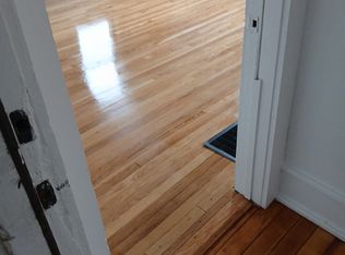 20 Grove St APT 1, Haverhill, MA 01832