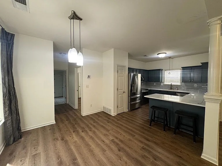 1343 Island Pl E — Photo 10