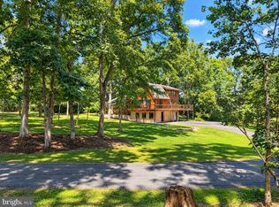 934 Fish And Game Rd, Littlestown, PA 17340