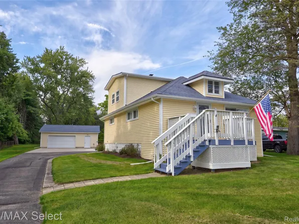 10267 Lapeer Rd, Davison, MI 48423
