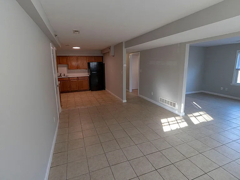 706 Demaret Dr #C — Photo 8