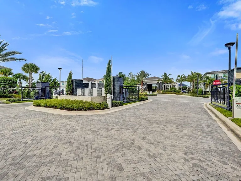 12474 Solana Bay Cir — Photo 84