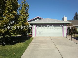 39 Blue Water Cir, Sacramento, CA