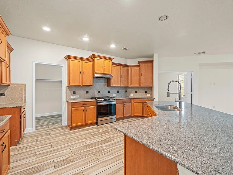 15623 Harris Canyon Ln — Photo 15
